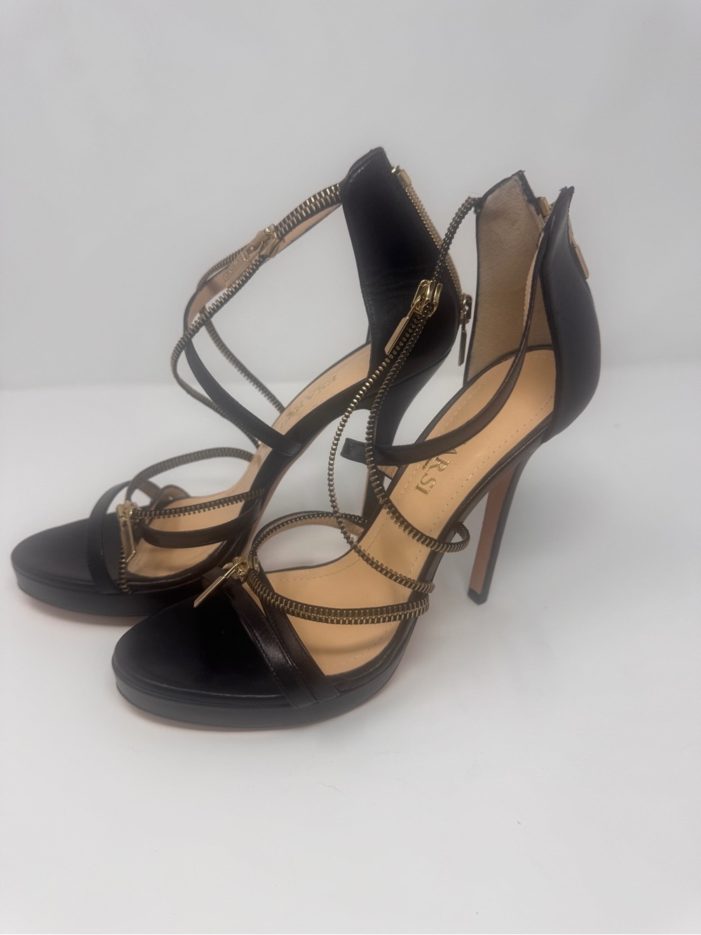 Discontinued designer Esari heels zipper design